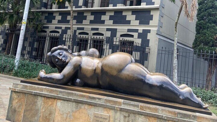 City Tour through Medellin and Graffitour through Comuna 13