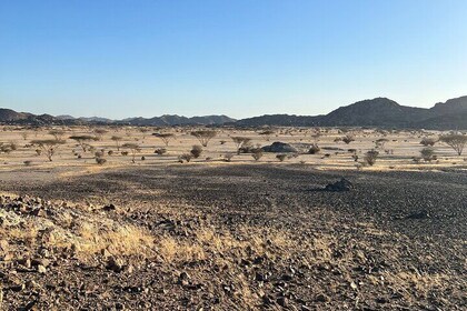 Moon Mountain Hike from Jeddah City