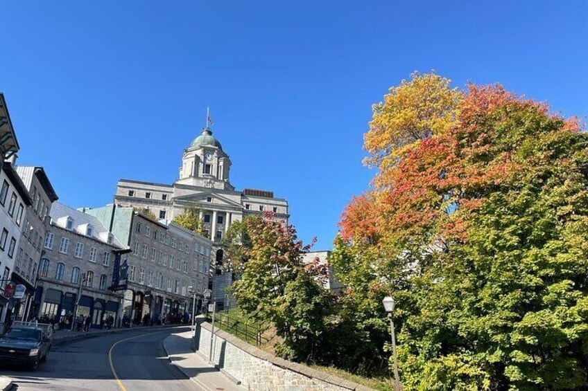 2-Hours walking tour on Quebec City Highlights