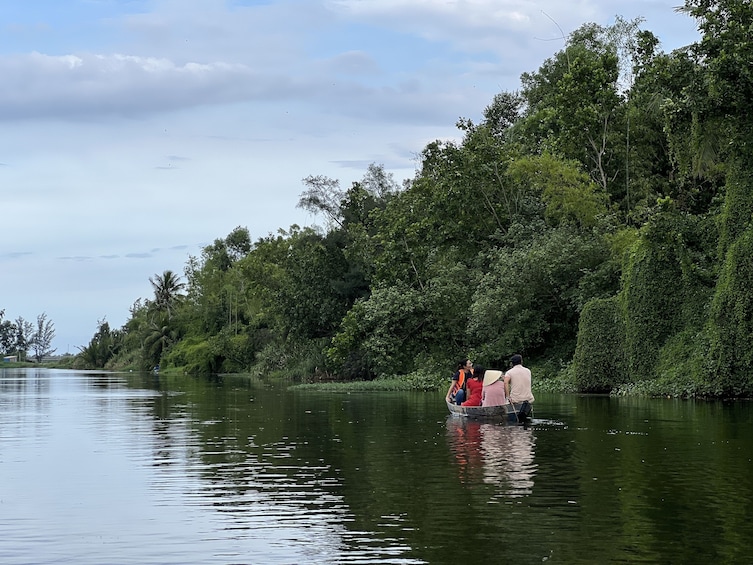 FULL-DAY COUNTRYSIDE TRIP TO HOI AN'S SOUTH AND AN EXPLORATION OF CHAMPAGNE