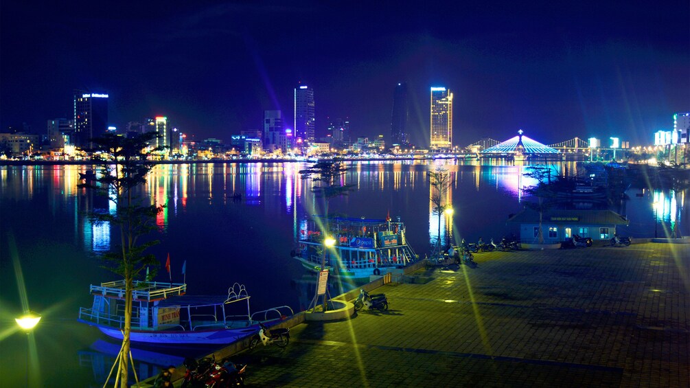 Night view of the Relaxing Dinner Cruise in Da Nang, Vietnam 