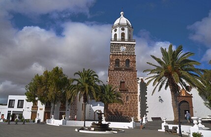 Teguise: Marked og omvisning i César Manrique-stiftelsen