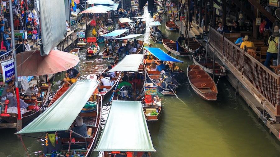 Half Day Railway Market and Damnoen saduak Floating Market tour