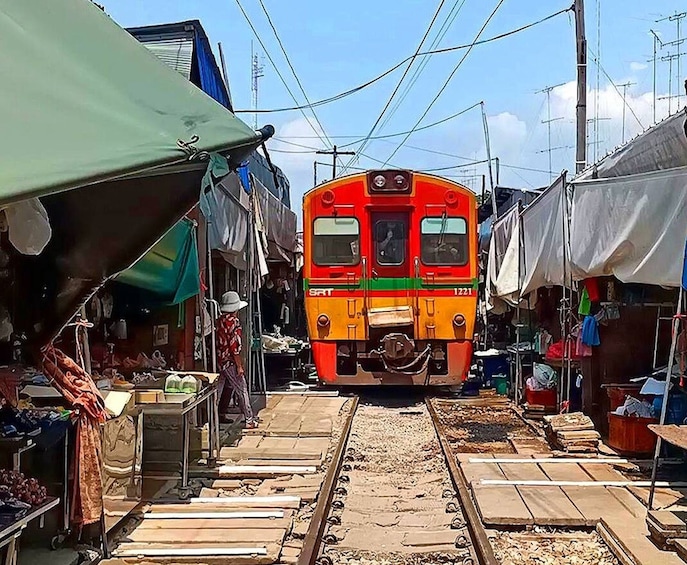 Full Day Exploring The Local Life with Maeklong Railway Market