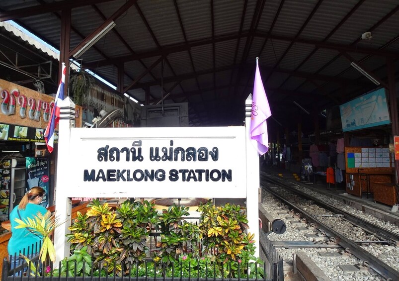 Full Day Exploring The Local Life with Maeklong Railway Market
