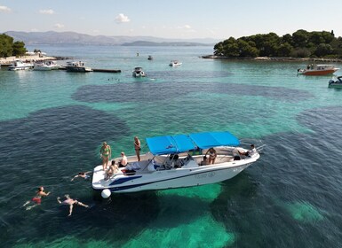 Von Trogir aus: Halbtägige 3-Inseln-Bootsfahrt mit Kaffee/Wasser