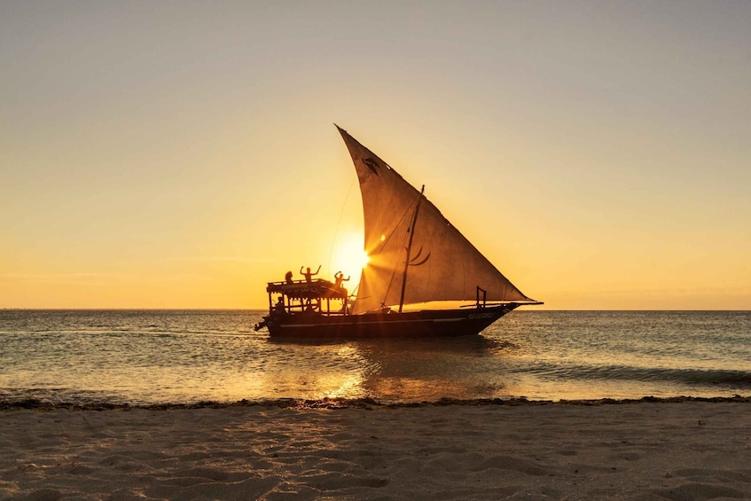Stonetown: Scenic Sunset Cruise with Live Jazz