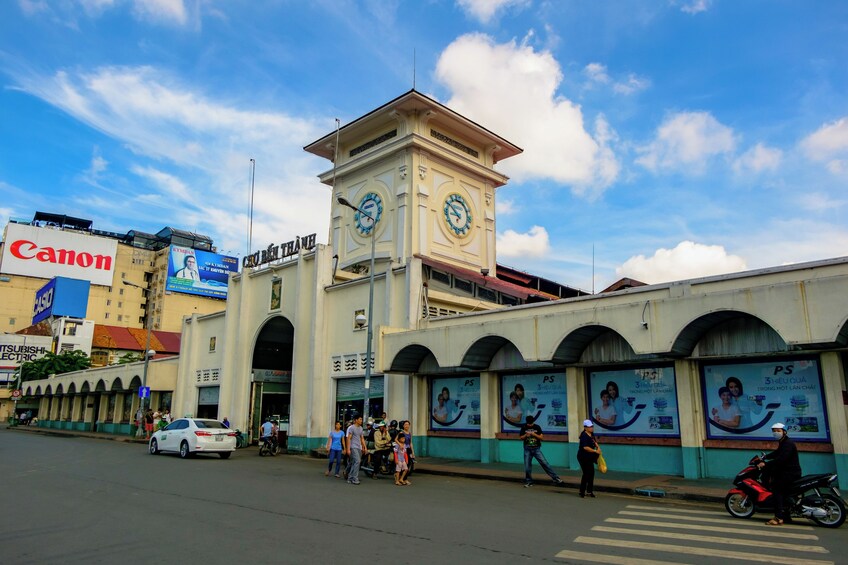 HALF-DAY SHOPPING TOUR IN HO CHI MINH CITY