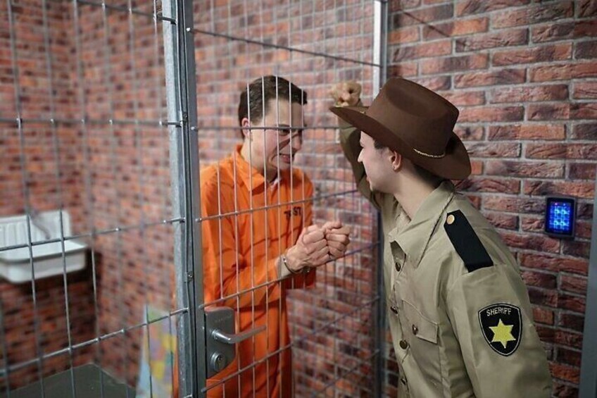 Live Escape Room The Prison