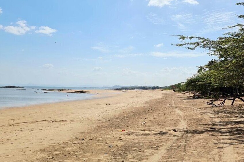 Veracruz Beach, 12 minutes from Panama City.