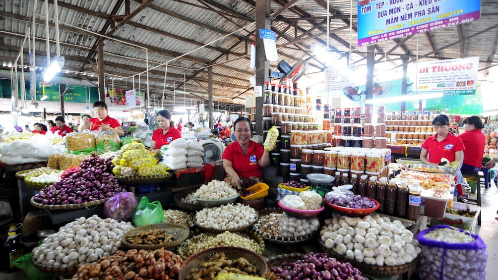 Food market in Da Nang