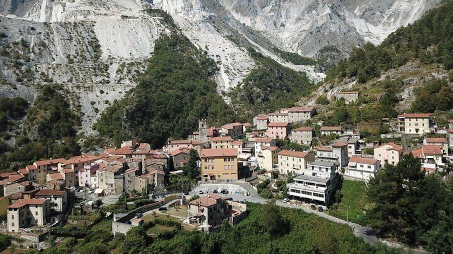 Carrara Marble Tour by van from Lucca or Pisa