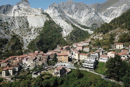 Carrara Marble Tour by van from Lucca or Pisa
