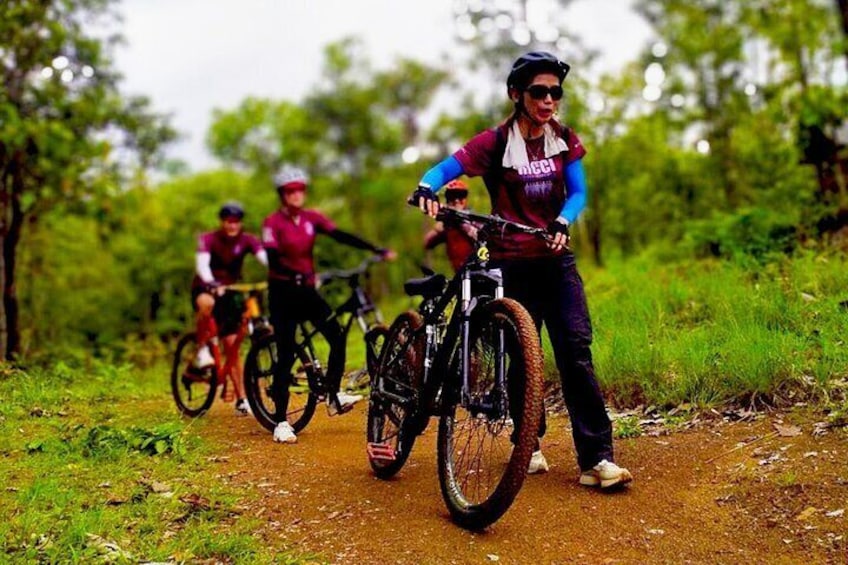 "No.1 Chiang Mai: Scenic Mountain Biking from Sticky Waterfall"
