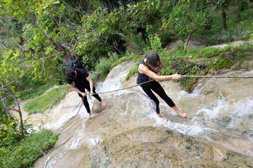 1-Day Sticky Waterfall Hike & Mountain Biking to Mae Kuang Lake 