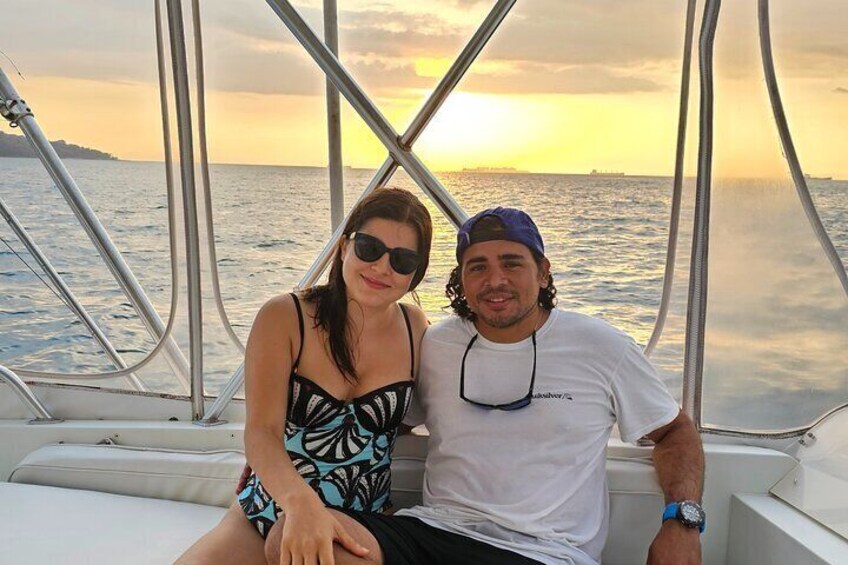 Half-Day Fishing and Cruising Panama Bay Tour in Private Yacht