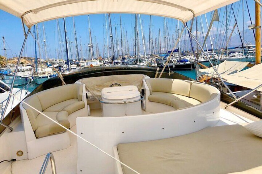 Vip Motor Yacht Charter - 17 meter 54 feet - 10 Guests possible - Half day trip