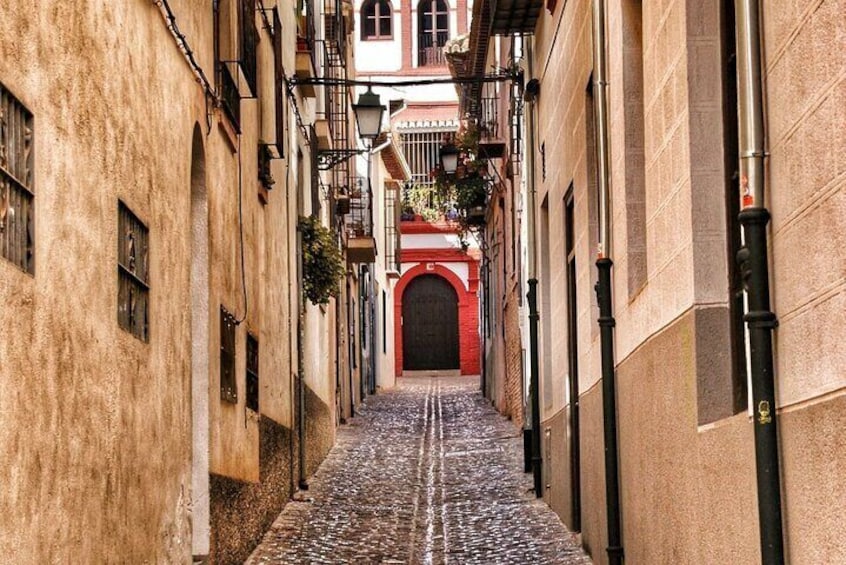 Beer and Tapas Tour of Granada