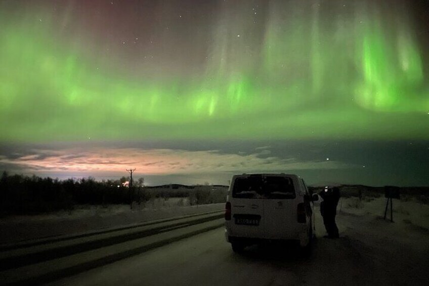 Northern Light hunt with minibus to Abisko