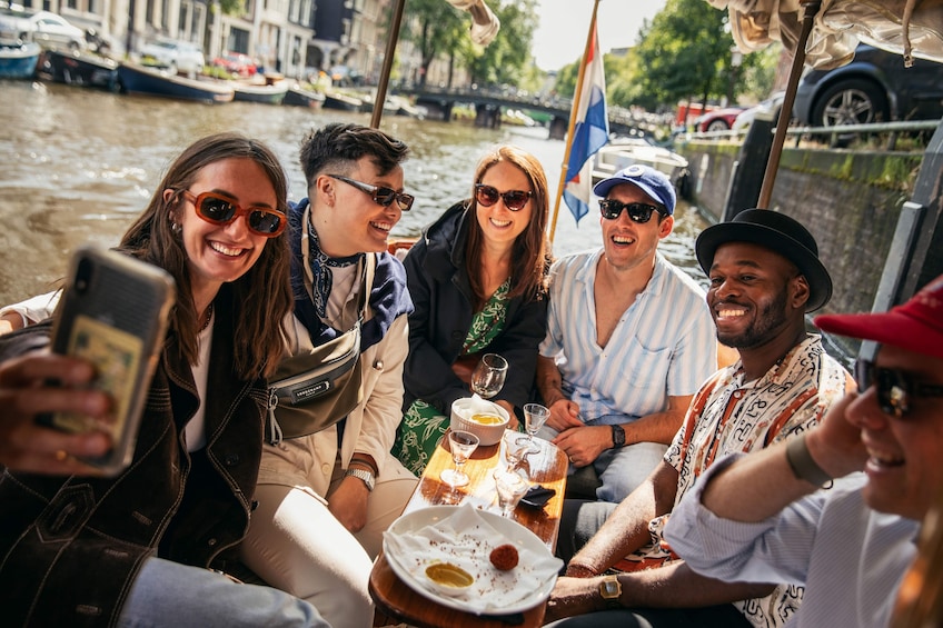 Amsterdam Food & Canals Tour