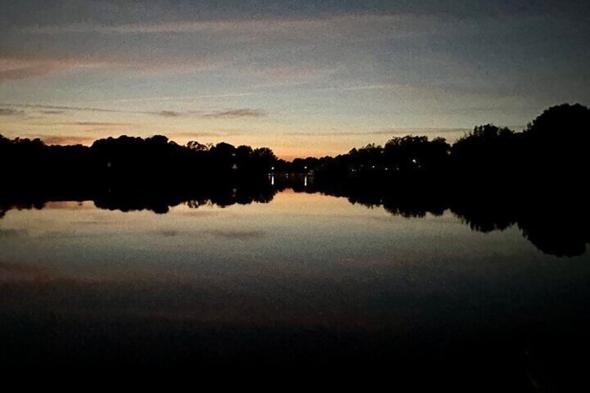 Beautiful sunset as we approach the marina on our way back from Jamestown Island