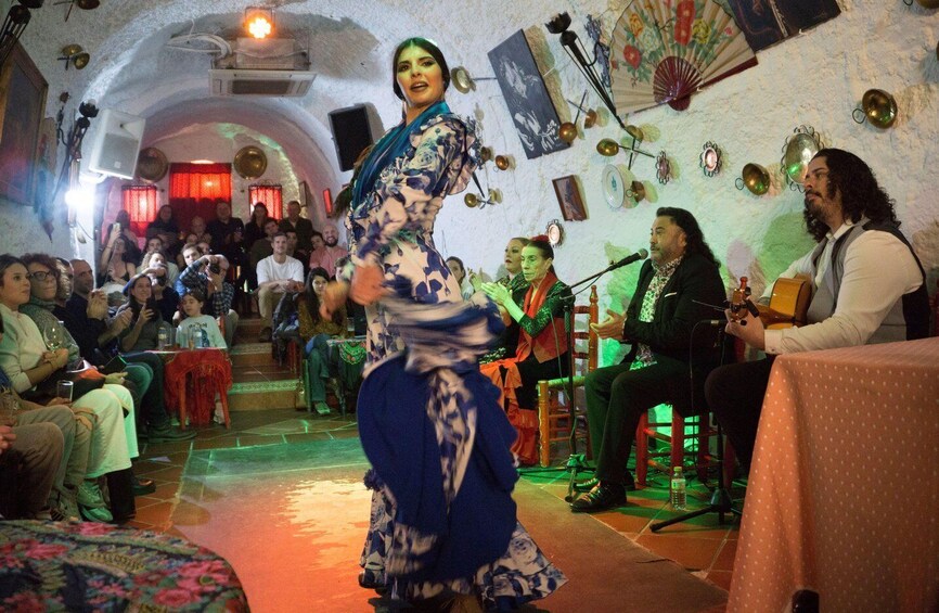 Picture 9 for Activity Sacromonte: Flamenco Show at Cuevas Los Tarantos Tickets