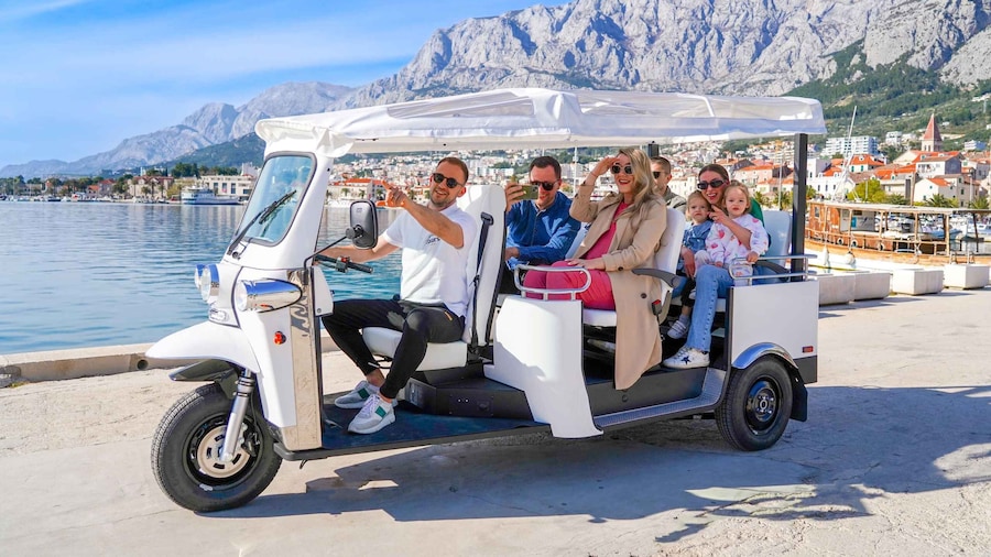 Makarska: Skywalk Biokovo Panorama Tour by a Tuk Tuk