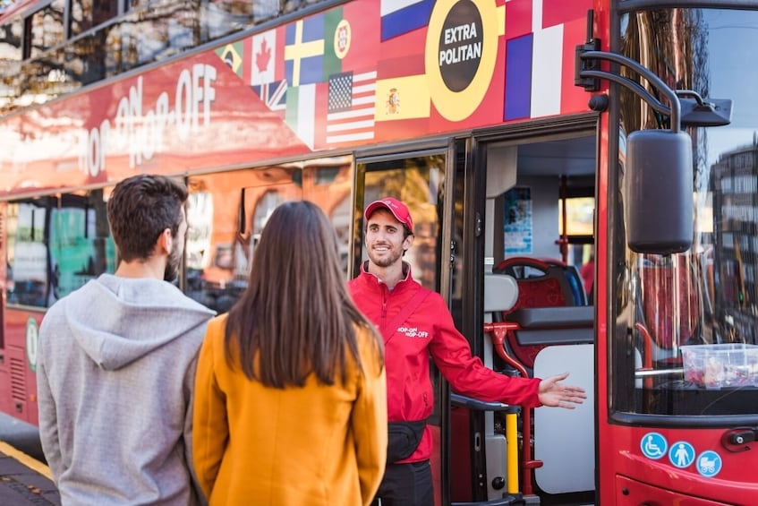 Copenhagen Red Sightseeing Hop-On Hop-Off Bus & Boat Option