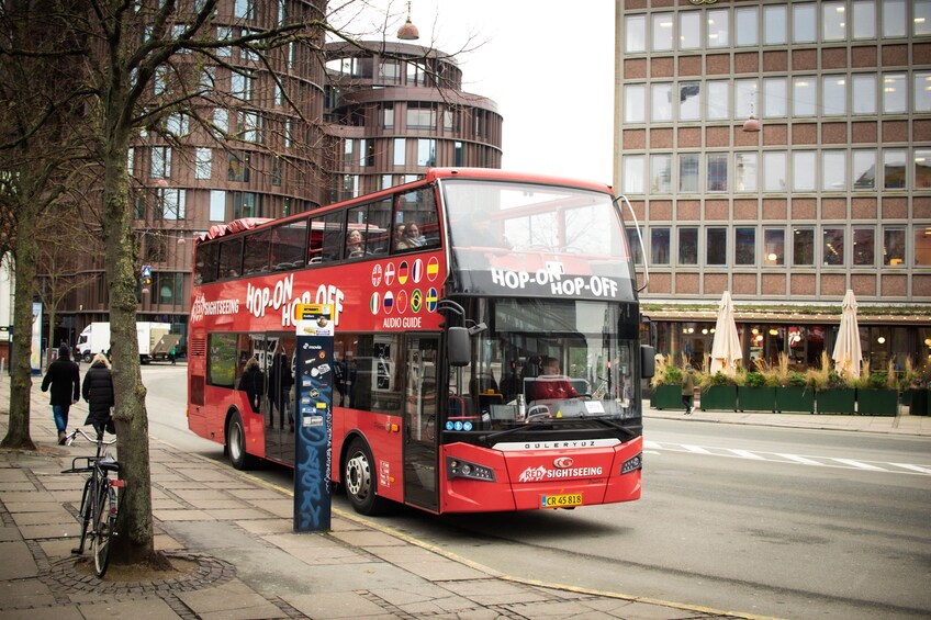 Copenhagen Red Sightseeing Hop-On Hop-Off Bus & Boat Option