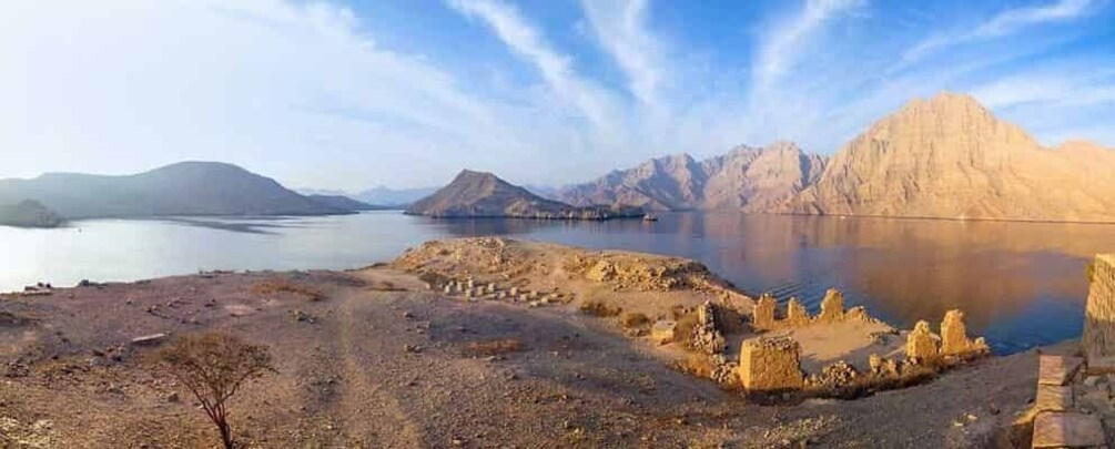 From Ras al Khaimah: Musandam Khasab Day Trip with Transfer