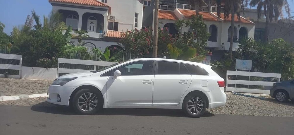 Picture 3 for Activity SantiagoIsland: Full-Day with Professional Taxi Driver