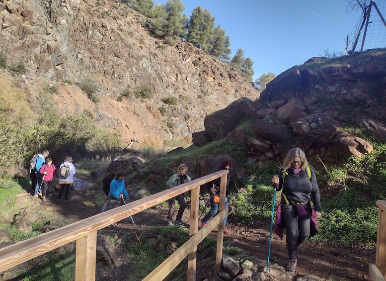 Hiking and bathing in natural pools in the National Park