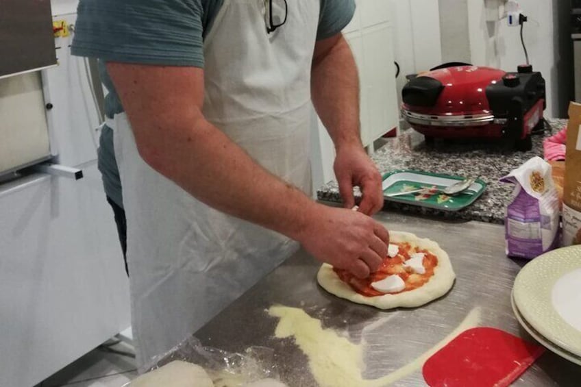 Pizza course in Catania with Show Cooking Cannolo