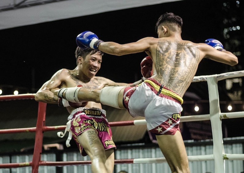 Chiang mai Kalare Night Bazaar Boxing Stadium Muay Thai