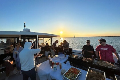 Dîner-croisière au coucher du soleil Hibachi