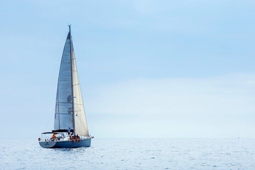 Barcelona: 2 Hour Experience Sailing Tour