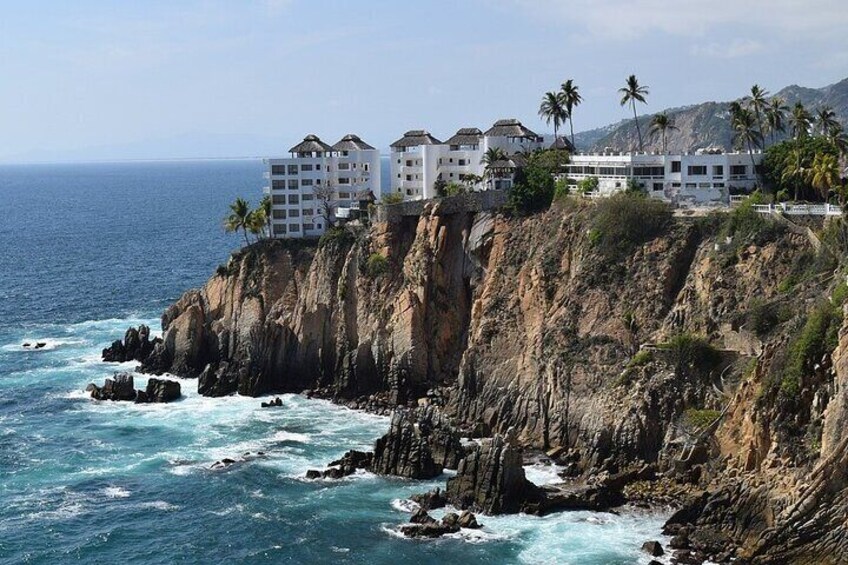 Private Tour Mexico City to Acapulco, 2 Hour Stop in Cuernavaca