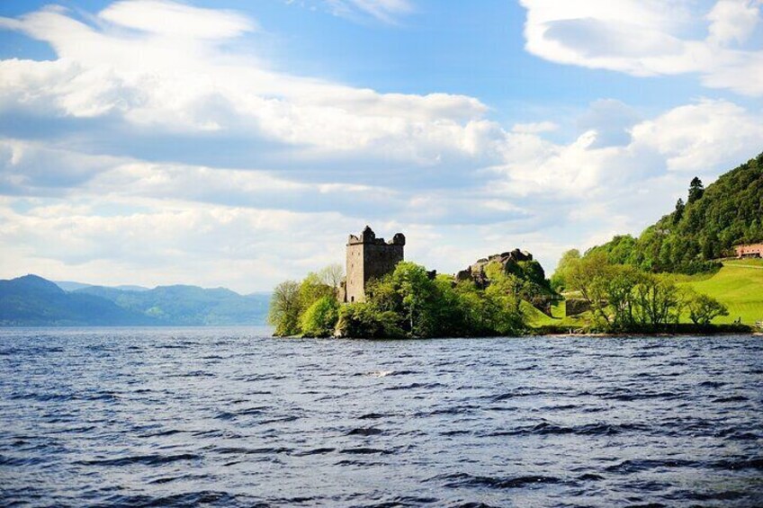 Private Loch Ness Day Tour in Luxury MPV from Glasgow