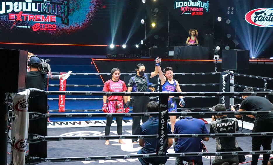 MuayThai Match at Lumpinee Boxing Stadium