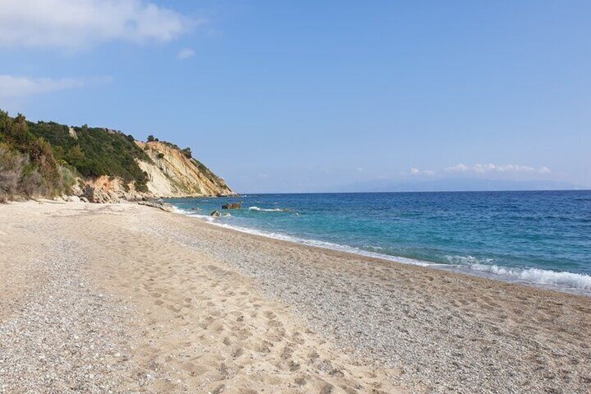 Kefalonia Private Sailing Trip to Lourdas Gulf with Lunch