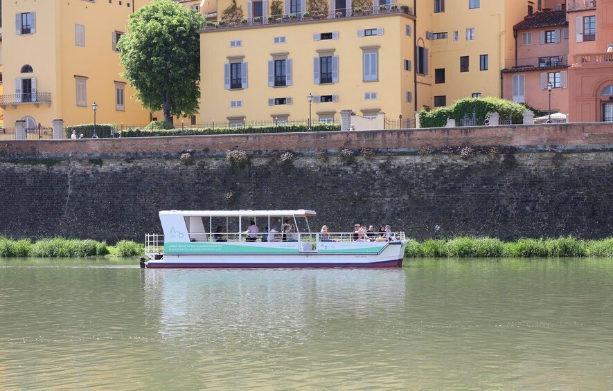 Picture 1 for Activity Florence: Arno River Sightseeing Cruise with Commentary