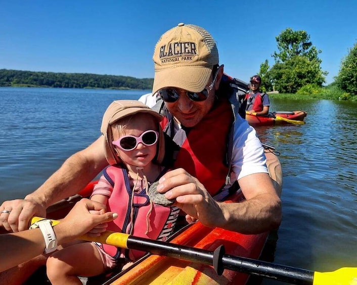 Picture 4 for Activity Starved Rock State Park: Guided Kayaking Tour