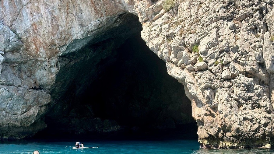 Nice: Secret Riviera Boat Tour to Mala cave with Snorkeling