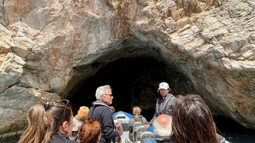 Nice: Mala Caves and Villefranche Boat Tour with Snorkelling