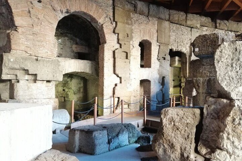 Colosseum Underground & Roman Forum: Exclusive Small Group Tour