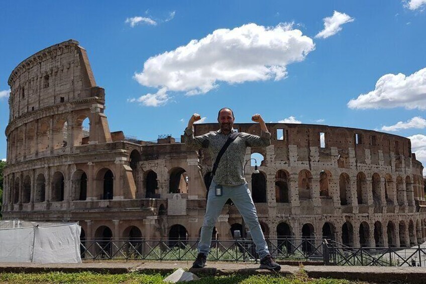 Colosseum Underground & Roman Forum: Exclusive Small Group Tour