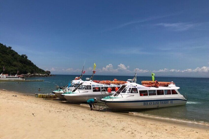 1 Day Discover Cham Island and Snorkeling
