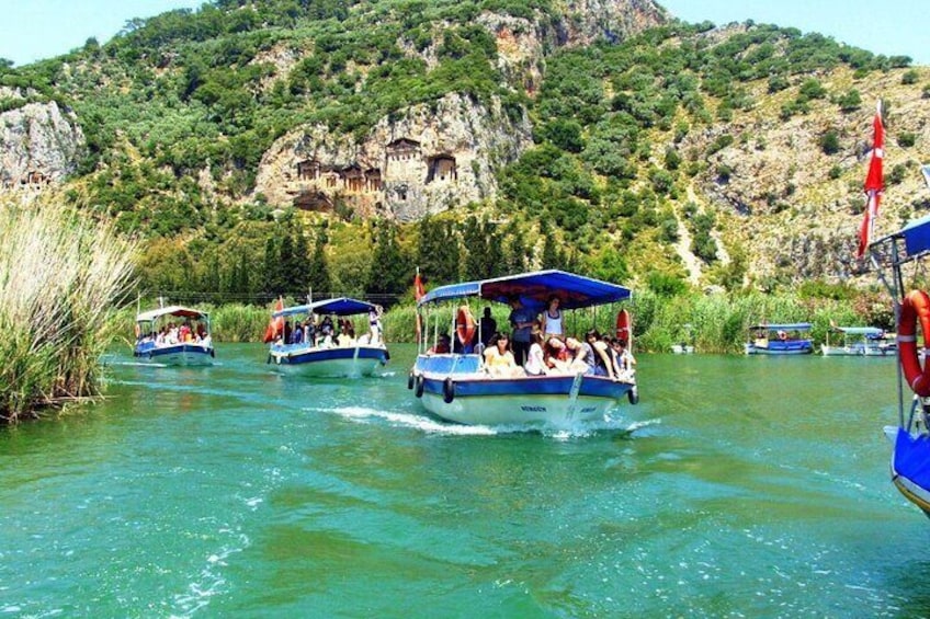 Boat Tour to Marmaris & Icmeler Dalyan with mud and thermal baths