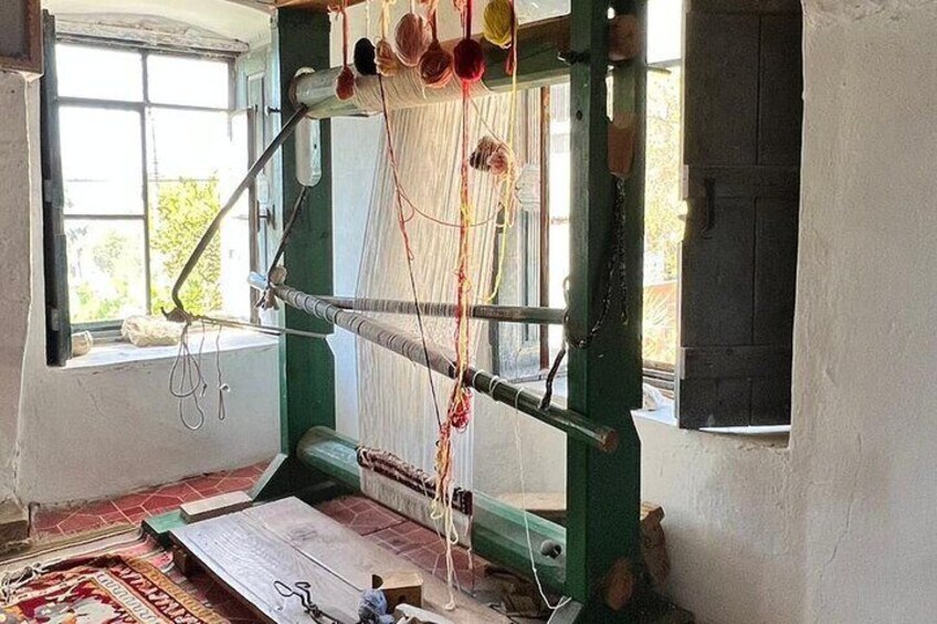 Half Day Private Experience of the Art of Weaving Carpet