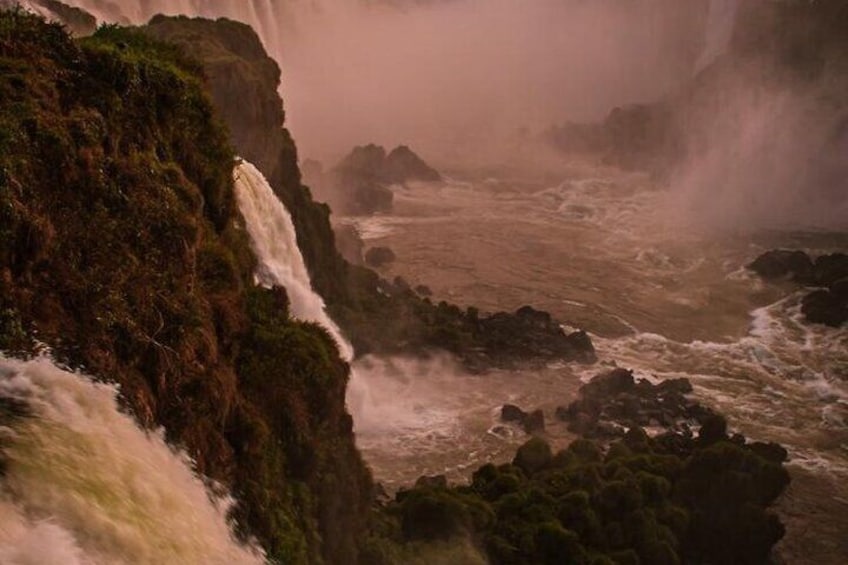 Iguassu Falls Private day tour Brasil & Argentina 